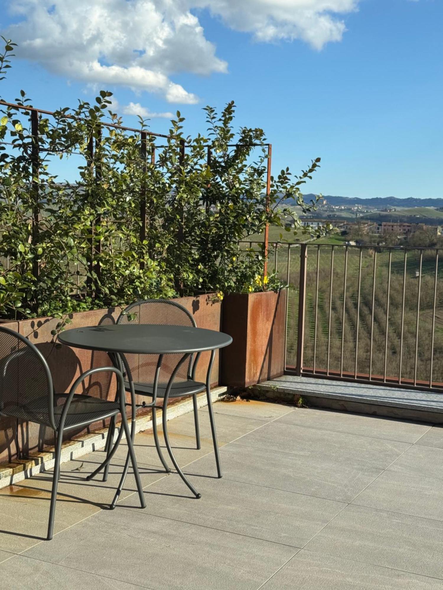 Il GrecAle - Ristorante e camere La Morra Esterno foto