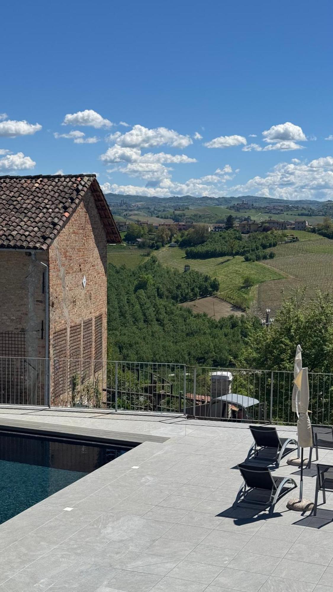 Il GrecAle - Ristorante e camere La Morra Esterno foto
